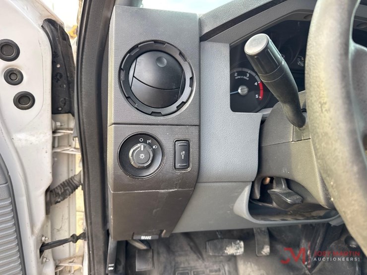 2016-ford-f550-xl-image-46