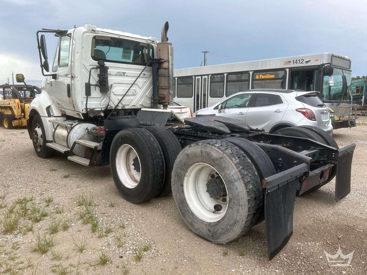 2012-international-prostar-image-4