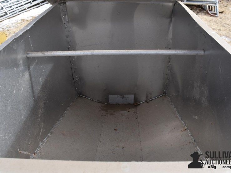 livestock-feeder-image-7