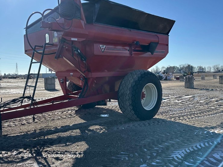 united-farm-tools-625-image-6