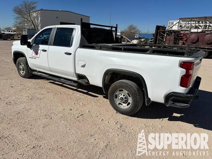 (x)-2020-chevrolet-hd-crew-cab-pickup-truck,-vin-...-image-5