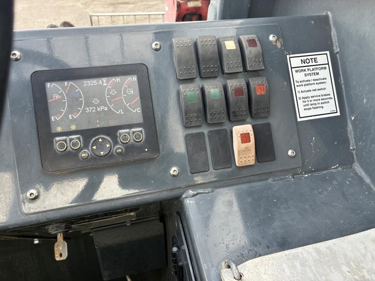 manitou-mt10055-image-16