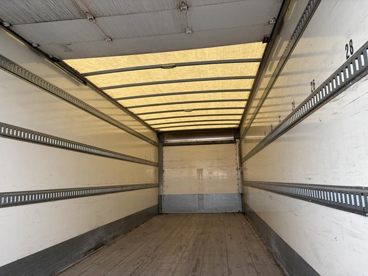 2016-hino-box-truck-image-7