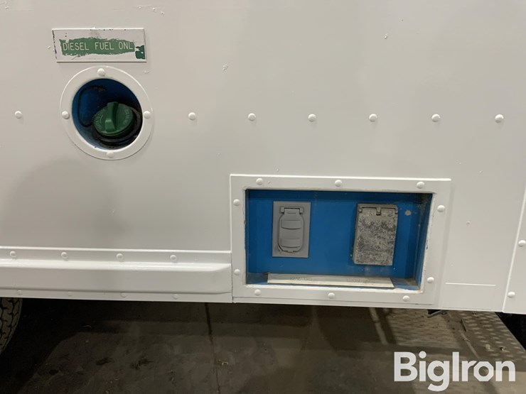 2009-gmc-topkick-image-19