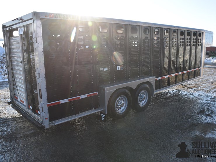 2020-wilson-livestock-trailer-image-5
