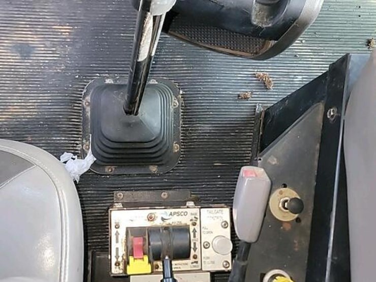 2009-kenworth-t800-image-24