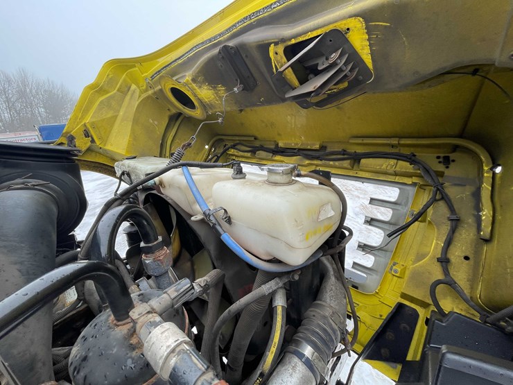 2004-caterpillar-c7-image-71