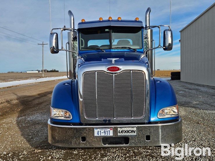 2013-peterbilt-386-image-2