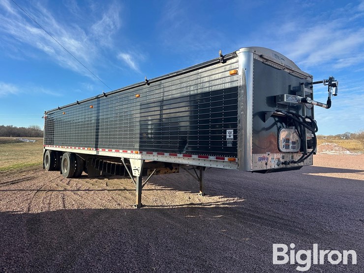 2012-wilson-belt-trailer-image-1