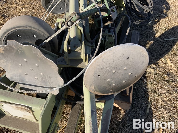 orthman-hydraulic-side-markers-image-10