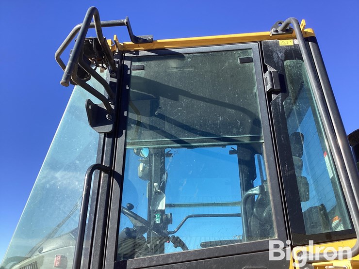 2022-komatsu-wa320-8-image-17