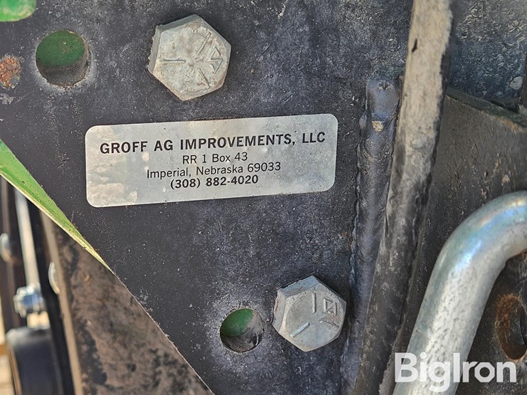 john-deere-max-emerge-plus-row-units-w/precision-planting-v-drives-image-9