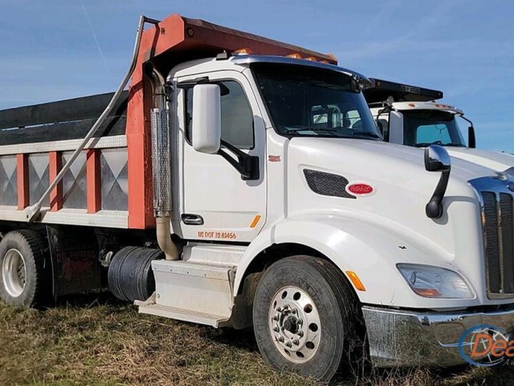 2016-peterbilt-579-image-1