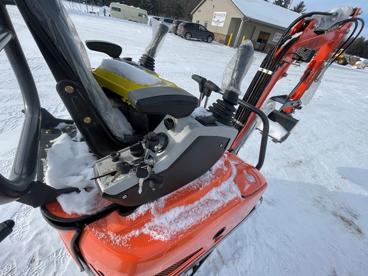 #140-•-landhero-me18-mini-excavator-(mosinee,-wi)-image-10