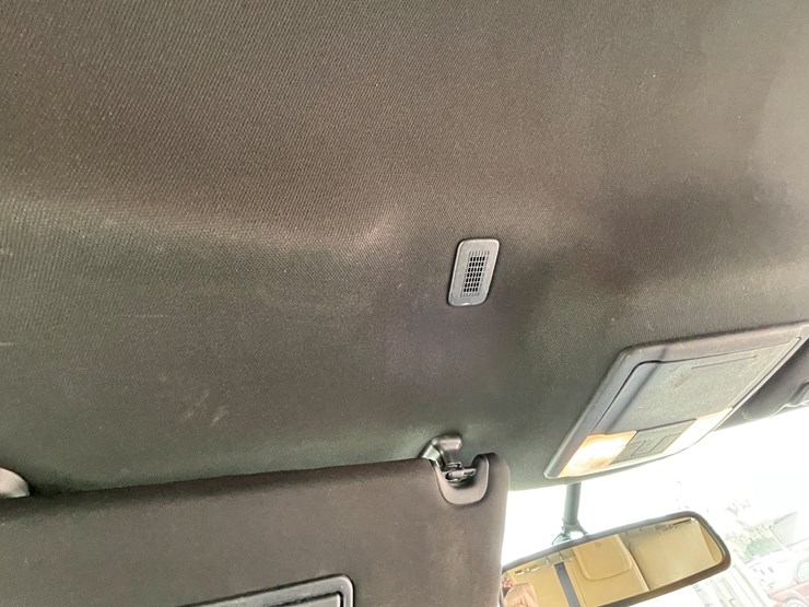 2017-ford-explorer-image-87