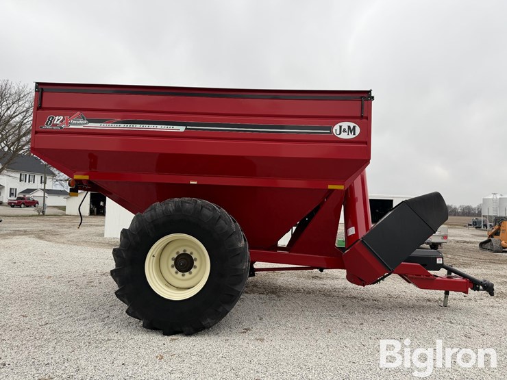 2017-j&m-875-image-4