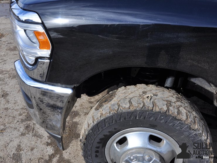 2022-ram-3500-tradesman-image-9