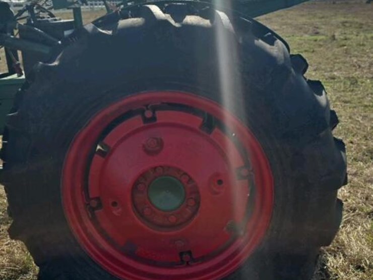 1957-oliver-super-44-image-12