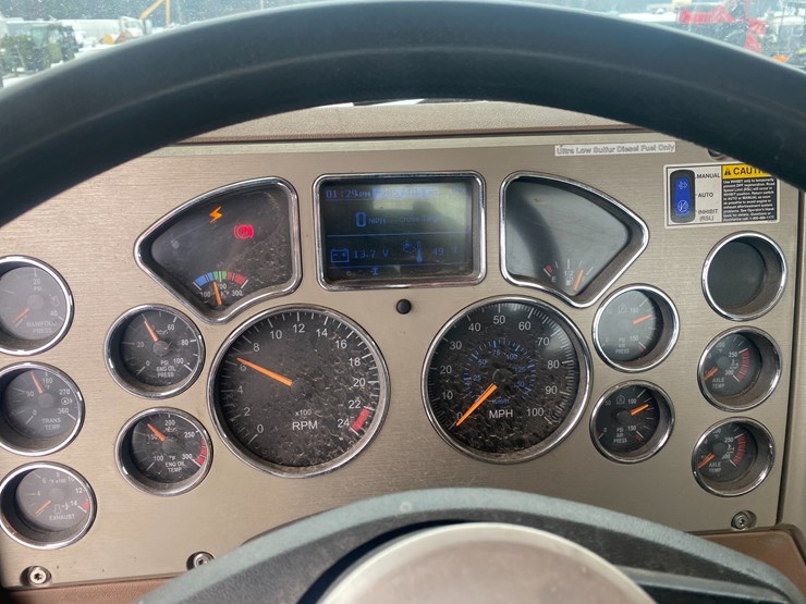 #302-•-2009-mack-gu713-semi-tractor-(has-wi-title)-(mosinee,-wi)-image-102