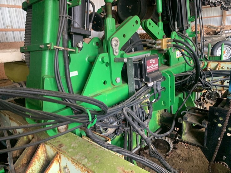 john-deere-1725-image-26