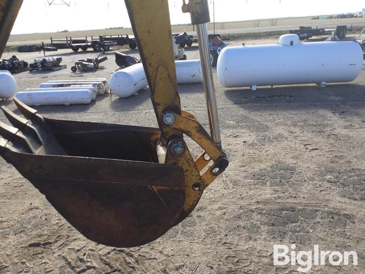 1980-deere-310a-image-14