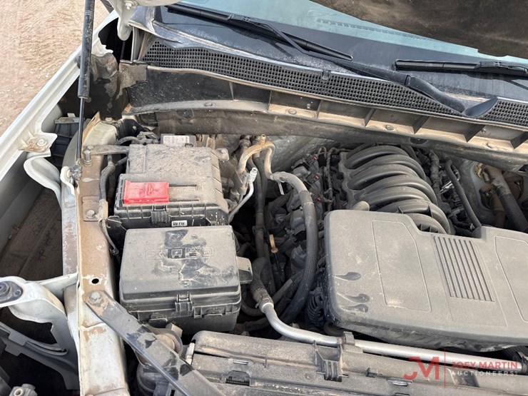 2020-chevrolet-1500-image-34