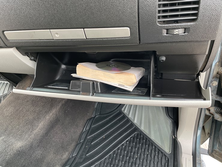 2011-chevrolet-silverado-2500hd-lt-image-93