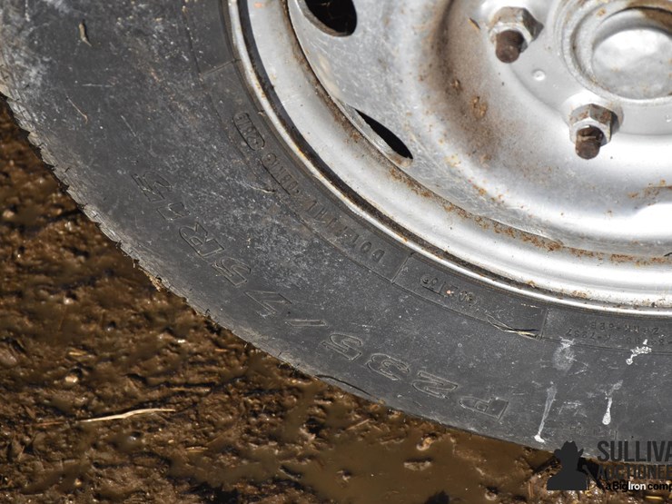 aluminum-cattle-loading-chute-image-18