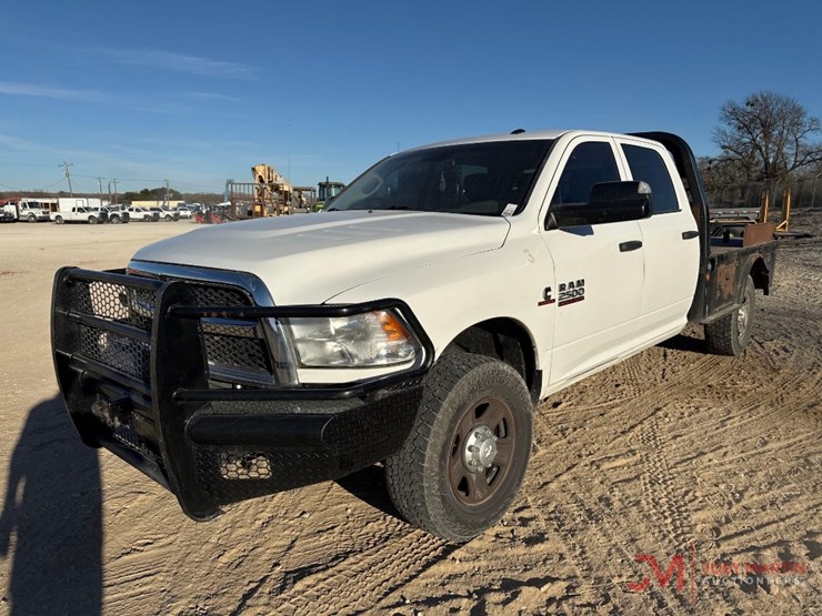 2017-dodge-2500-image-4