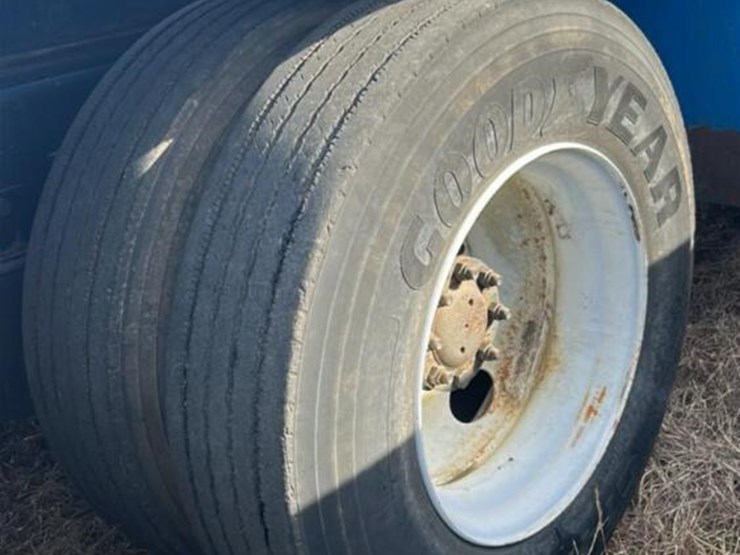 2006-international-durastar-4400-image-10