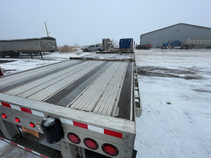 2022-hyundai-flatbed-image-19