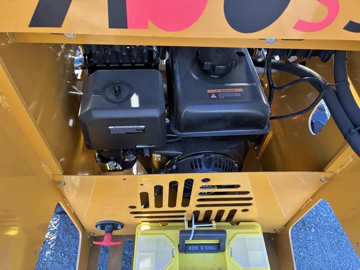 2025-aboss-gh350-skid-steertrack-loader-image-9