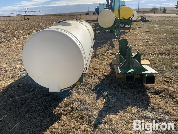 john-deere-8235r-image-4