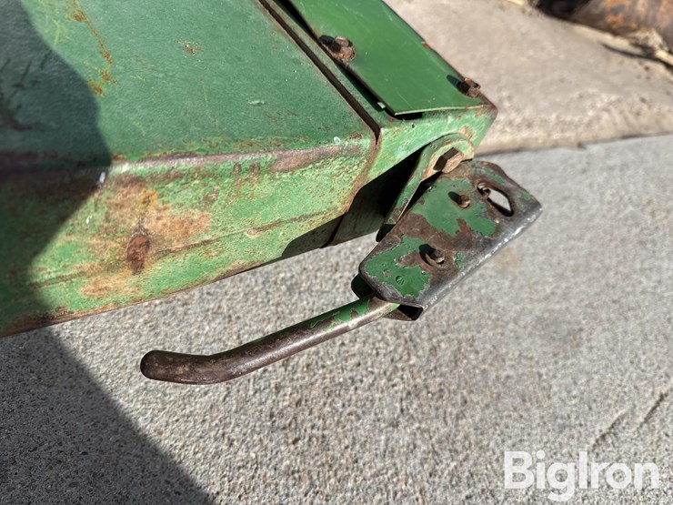 john-deere-8400-image-9