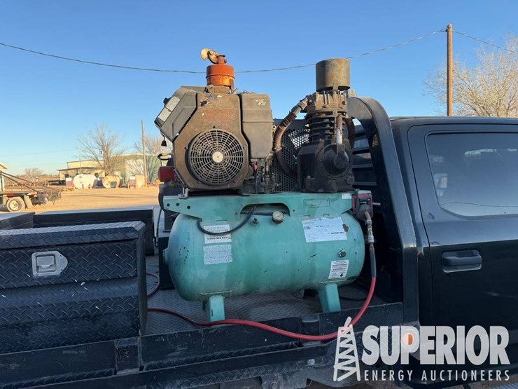 2017-ford-f350-xlt-image-8