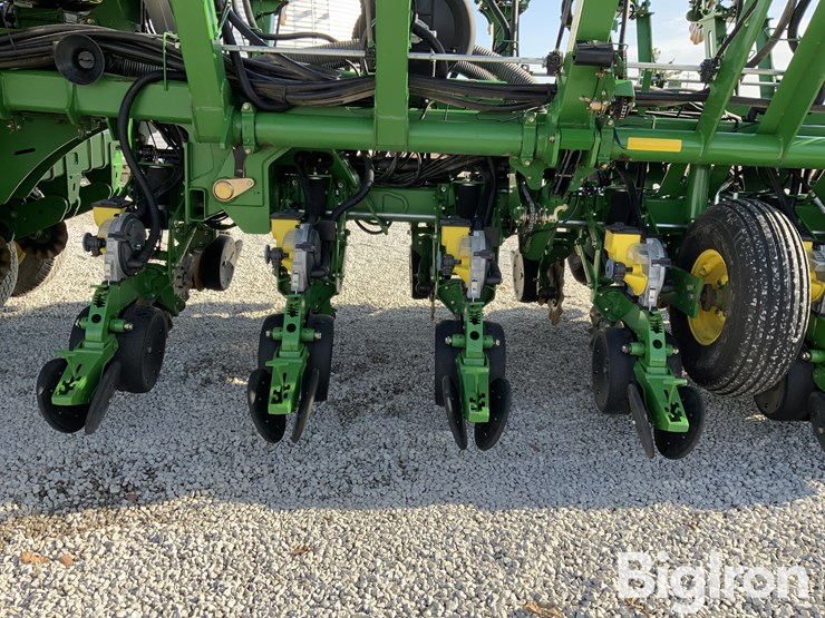 2010-john-deere-1790-ccs-image-19