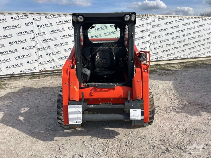 2020-kubota-ssv65-image-15