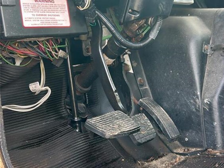 1997-international-4900-image-16