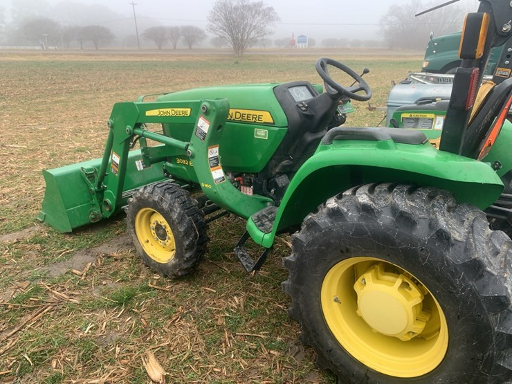 john-deere-3032e-image-10