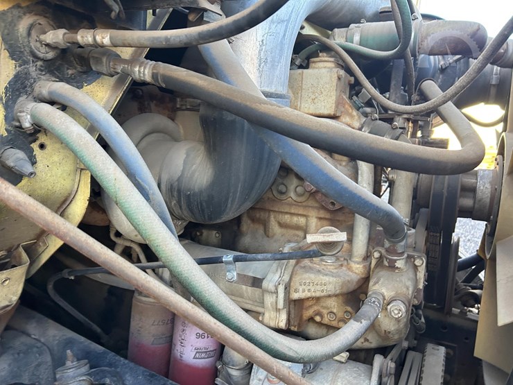 1984-international-s2200-image-38