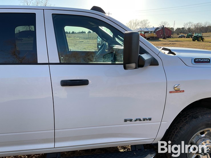 2022-ram-2500-hd-image-12