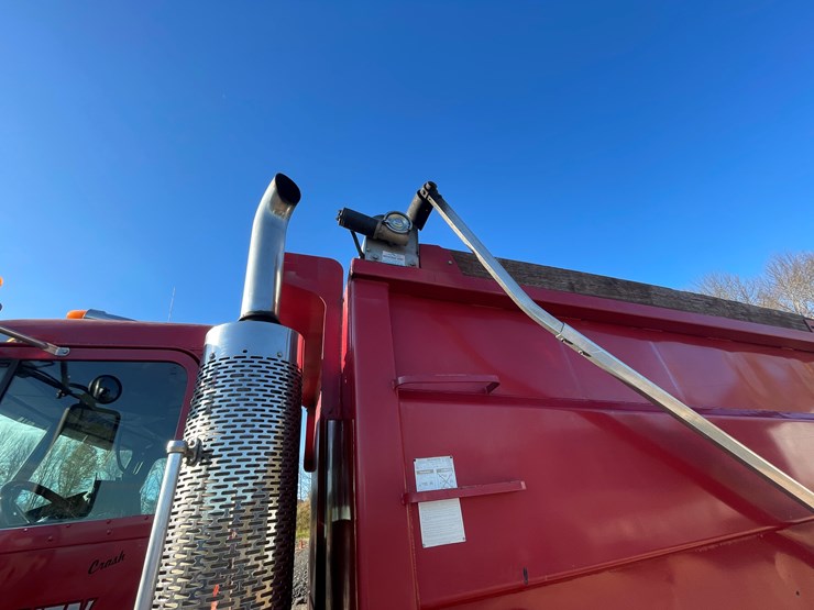 #312-•-2003-freightliner-dump-truck-(has-wi-title)-(denmark,-wi)-image-36