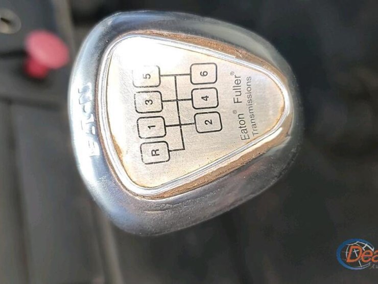 2006-international-durastar-4300-image-18