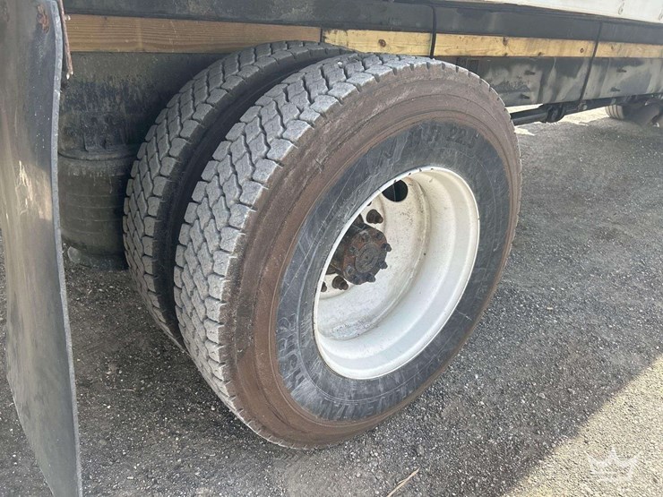 2019-international-durastar-4300-image-24