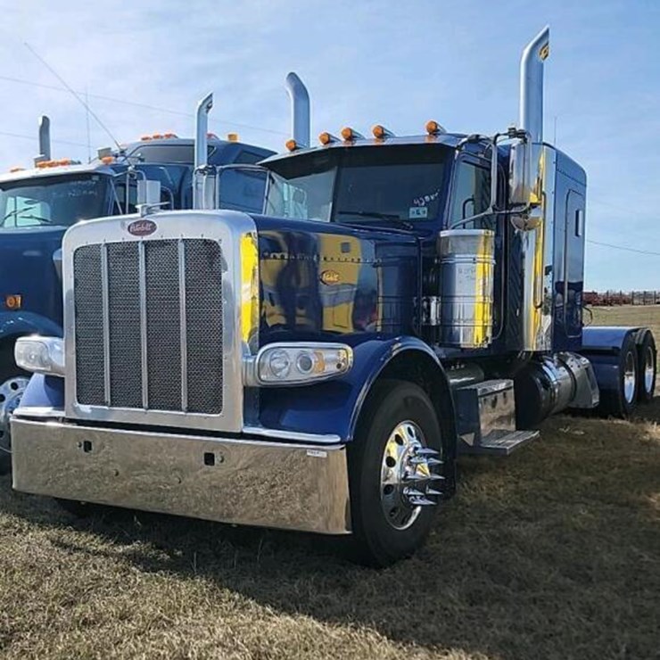 2021 PETERBILT 389