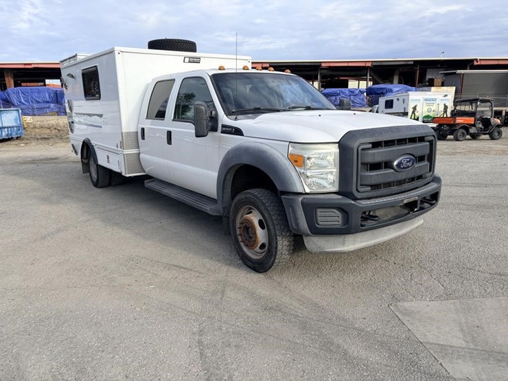 2012-ford-f550-image-2