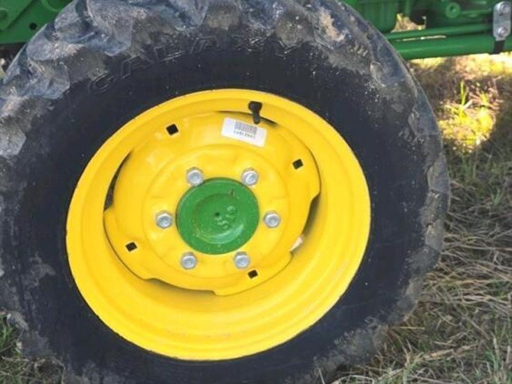 2022-john-deere-3039r-image-10