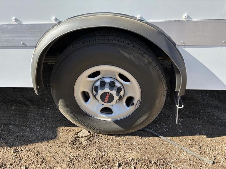 2023-gmc-3500-image-5