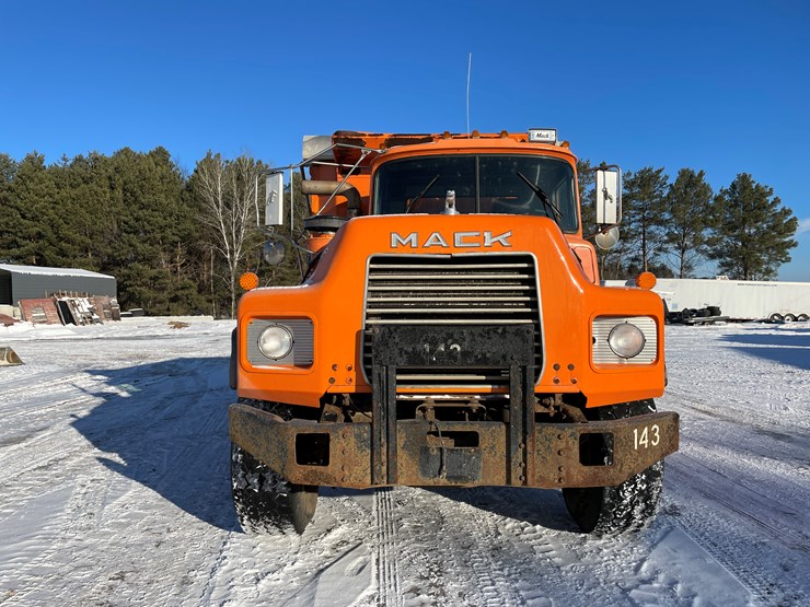 #314-•-1994-mack-quad-axle-dump-truck-(has-wi-title)(merrill,-wi)-image-8