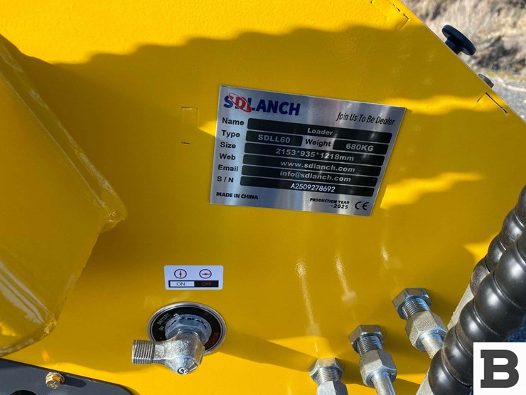 2025-sdlanch-sdll60-mini-skid-steer-loader-image-13